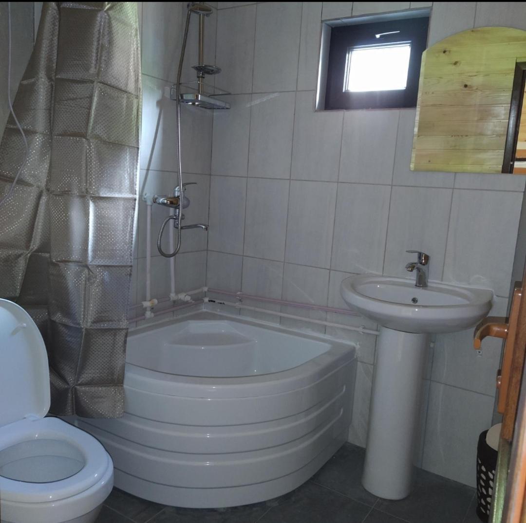 Gaul Gavkhe Hotel Usguli Kültér fotó